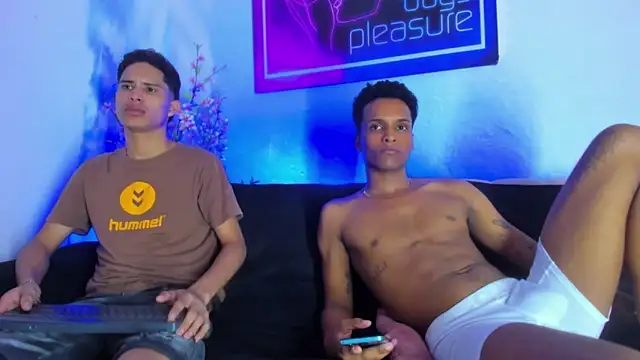 Webkamerová show Boys_xxx_