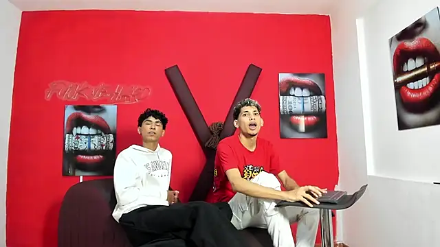 IMPERIAL_HOT Show in webcam