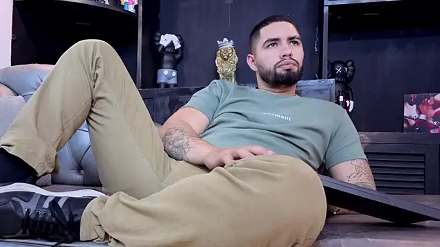 matteosantos' Live XXX Chat