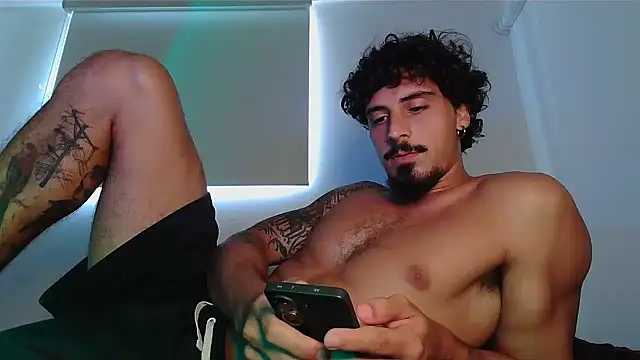 milkoffe: απευθείας συνομιλία ΧΧΧ