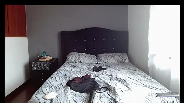 Emilia_1995 – Live XXX-chat