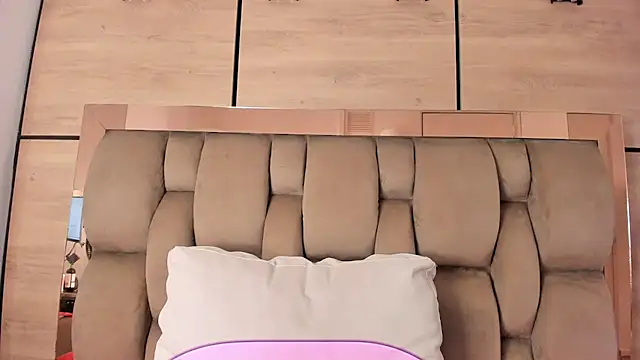 karol_lewiss – Live XXX-chat