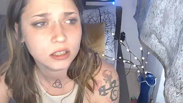 AlienforTwenty – Live XXX-chat