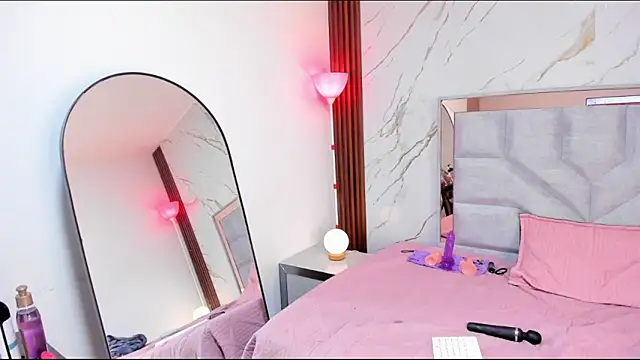 Вебкам-шоу LeahLuna_