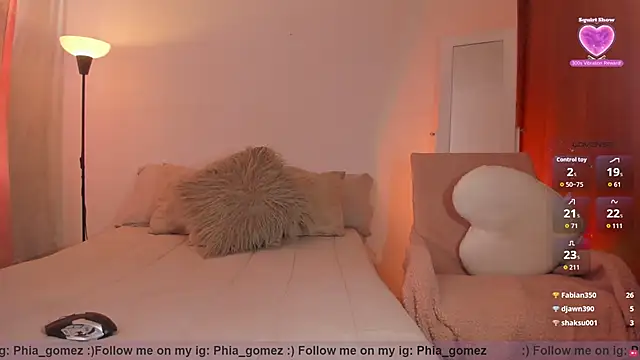 whitneyhot's Live XXX Chat