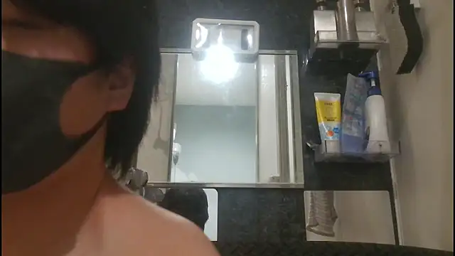 Chat +18 de CHROME-kun925 ao vivo