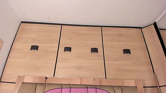 Chat +18 de karol_lewiss ao vivo