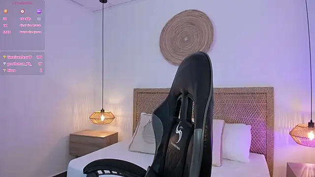 desireee_ Chat XXX live