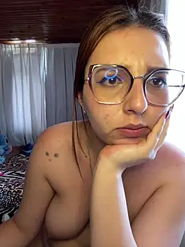 Chat XXX ao vivo de CoraVibes