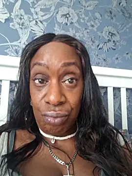 XXX chat uživo modela Ebony-SultryX