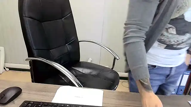 Evasionee 网络视讯表演