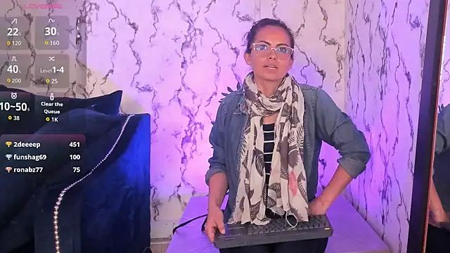 Chat XXX ao vivo de ShaylaMars