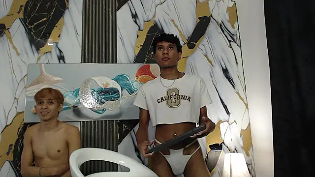 AVENGER_GUYS1: онлайн-секс-чат