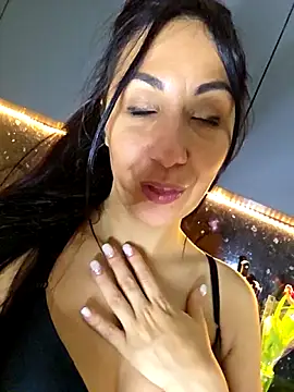 LeticiaWoods live XXX chat