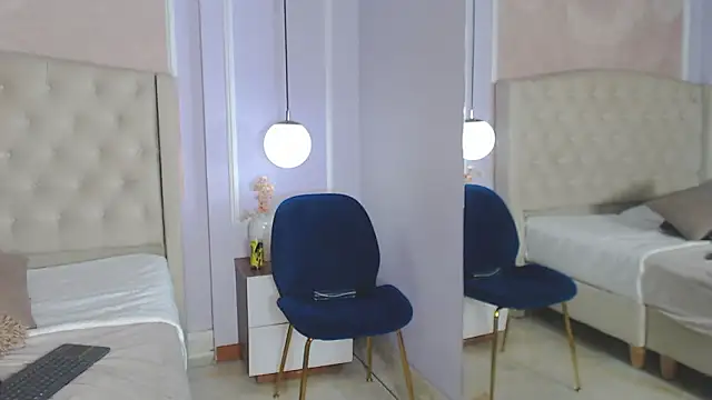 Chat XXX en directo de LiaTrainor