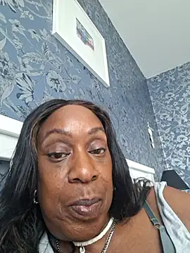 Ebony-SultryX 라  이브 XXX 채팅