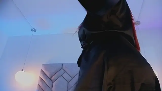 Chatroom XXX en direct de Milan_Corleone