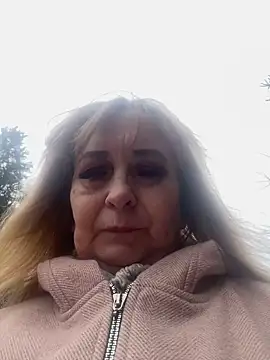 Irina2909@xh's Live XXX Chat