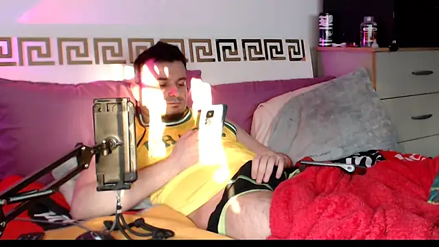 FuckToyBoy69: απευθείας συνομιλία ΧΧΧ