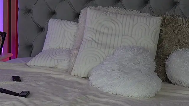 TiffanyMaze Chat XXX live