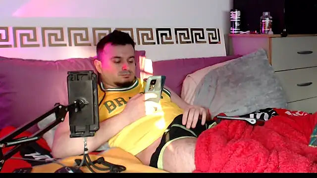 FuckToyBoy69: απευθείας συνομιλία ΧΧΧ