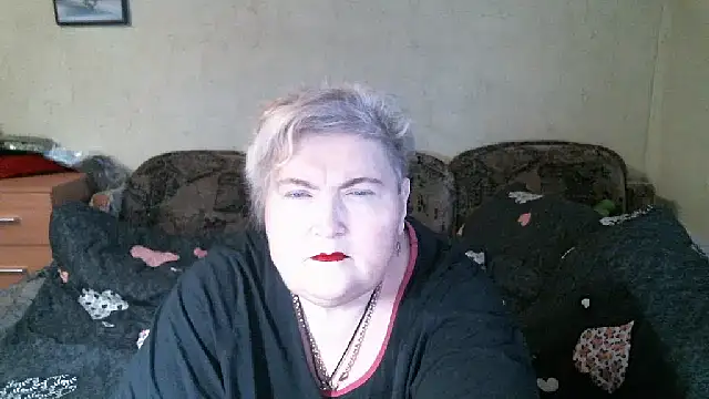 Lana555 Adlı Modelin Canlı XXX Sohbeti