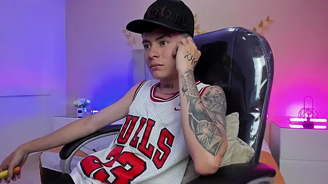 Nascary_Fox লাইভ XXX চ্যাট