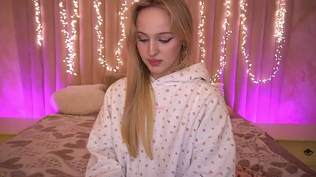 LylaYeess Live XXX-Chat