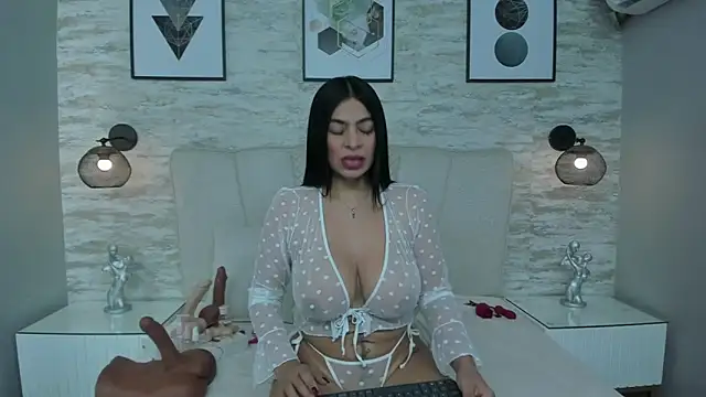 Sara_VanegasのライブXXXチャット