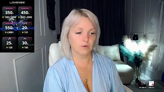 JuarneaのライブXXXチャット