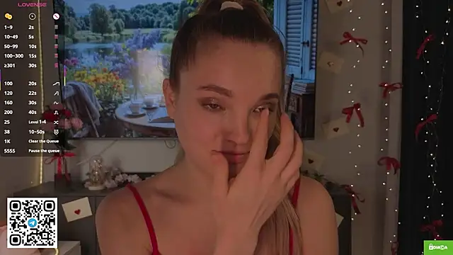 XXX chat uživo modela JulieLupo