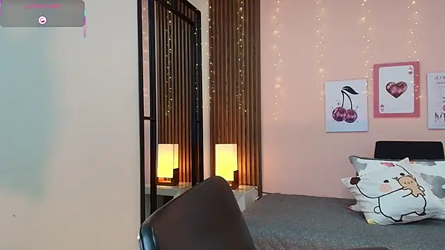 alina_martinelli Adlı Modelin Canlı XXX Sohbeti