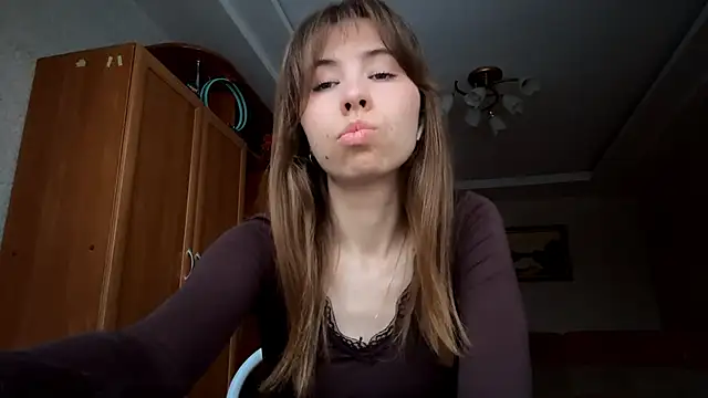 SerenaHawthorne: онлайн-секс-чат