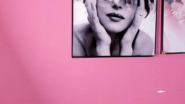 Aria_Sims Adlı Modelin Canlı XXX Sohbeti