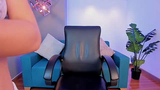 mily_Lopez live XXX chat