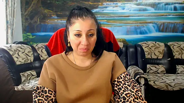 Živý XXX chat MoistMady