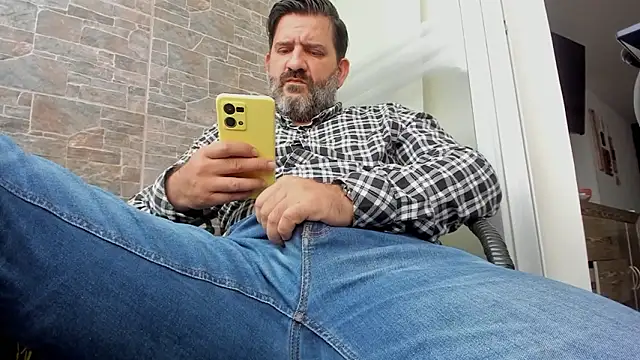 โชว์เว็บแคมของ Maxi_thebig_daddy