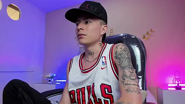 Nascary_Fox élő XXX-chatje