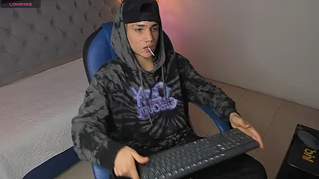 Czat XXX na żywo – SamBlack_