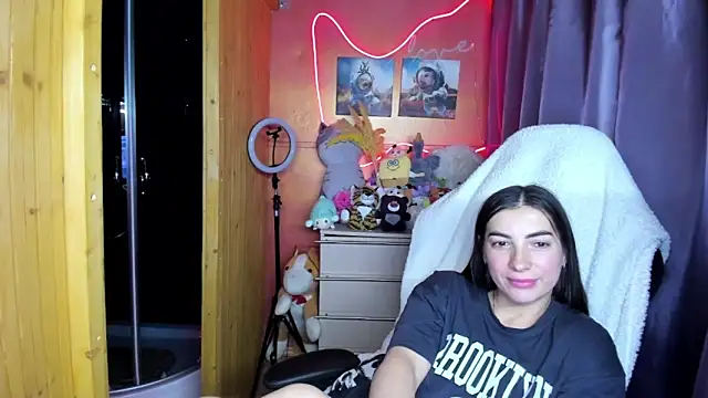 Онлайн чат XXX Fiery_Brunette_