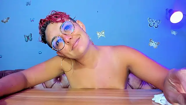 Chat +18 de Kaira_mosse ao vivo