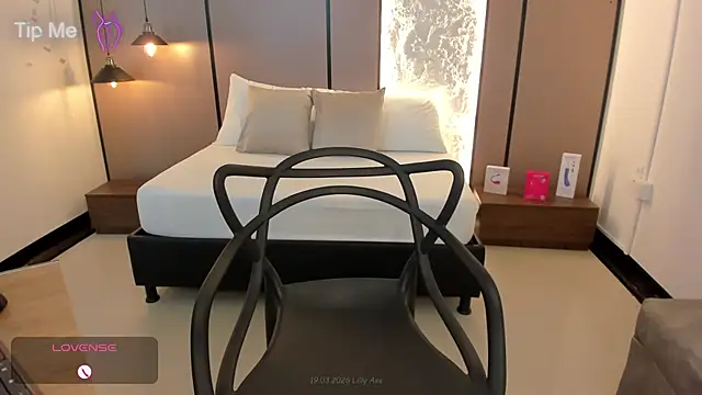 Онлайн чат XXX lilly_ass_