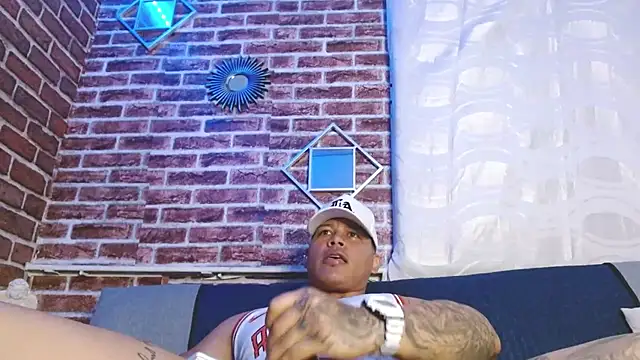 jordan_bigcock_ Chat XXX in diretta