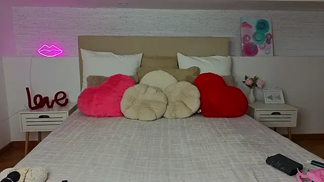 Hottie_miaaのライブXXXチャット