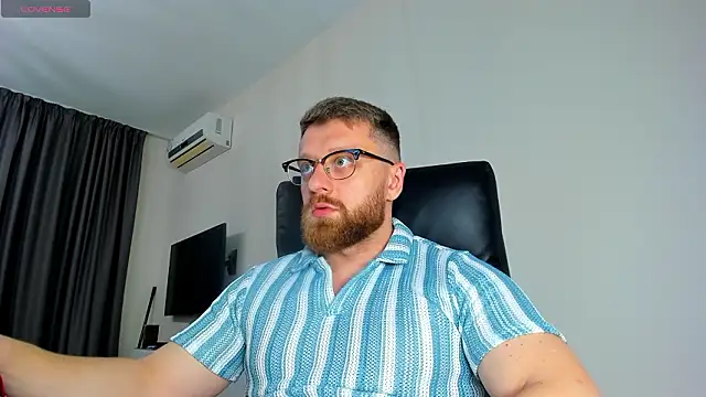 Findom_guy Chat XXX in diretta