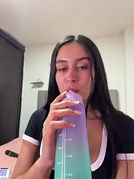 am_lee Adlı Modelin Canlı XXX Sohbeti