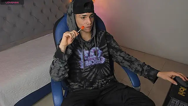 SamBlack_: вебкам-шоу