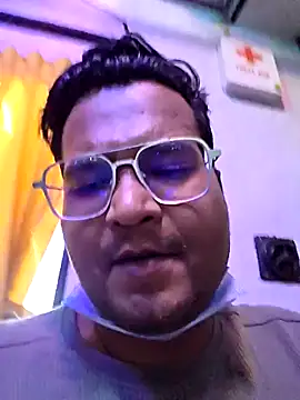 HunterHulk Show in webcam