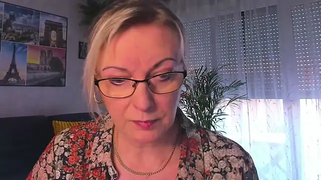 vanessa_chatのウェブカメラショー