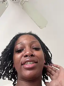 Chat +18 de mochamimi ao vivo